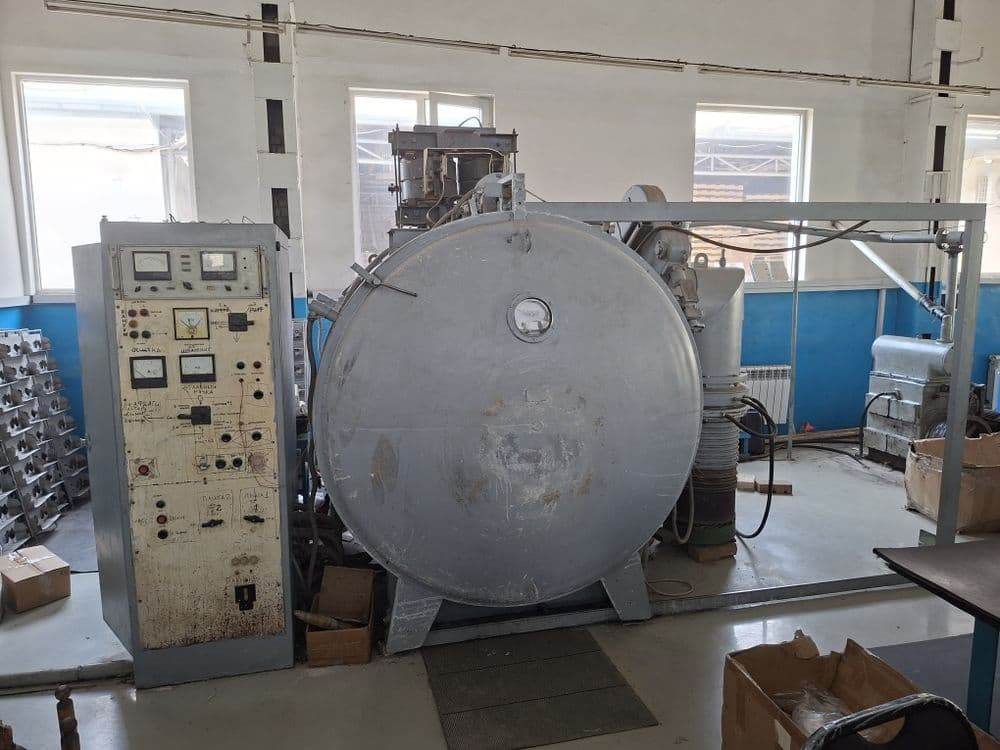 Продаётся Вакуумная установка УВМ-15А — 1