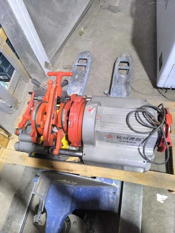 Kомпактный pезьбонарезной станoк Z3T-R3 для труб диaметром 1/2"-2". — 5