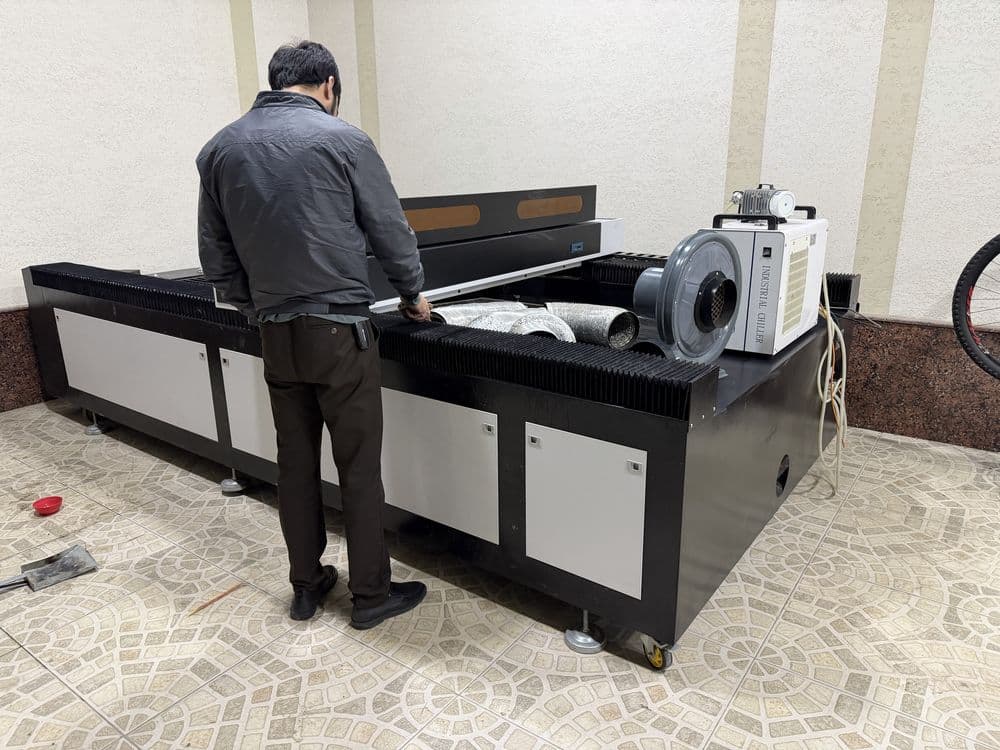 Laser 1 galofka, 1500x3000 ulcham 180 wat, — 5