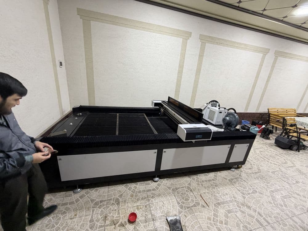 Laser 1 galofka, 1500x3000 ulcham 180 wat, — 6