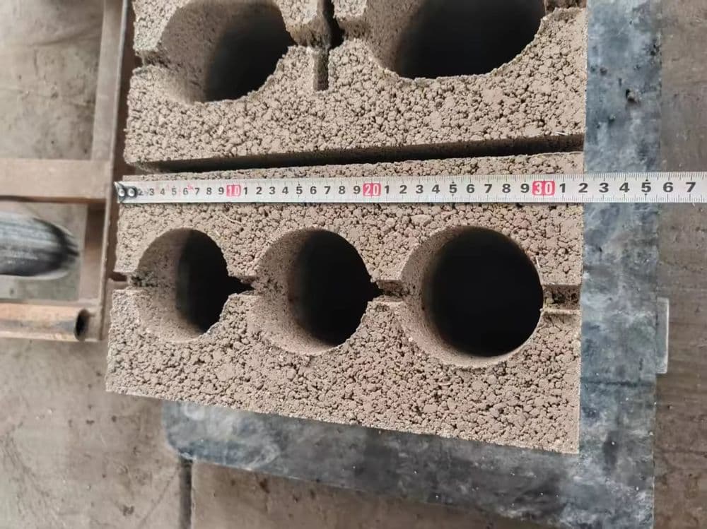 Shlakablok aparat qtj4 28 — 4