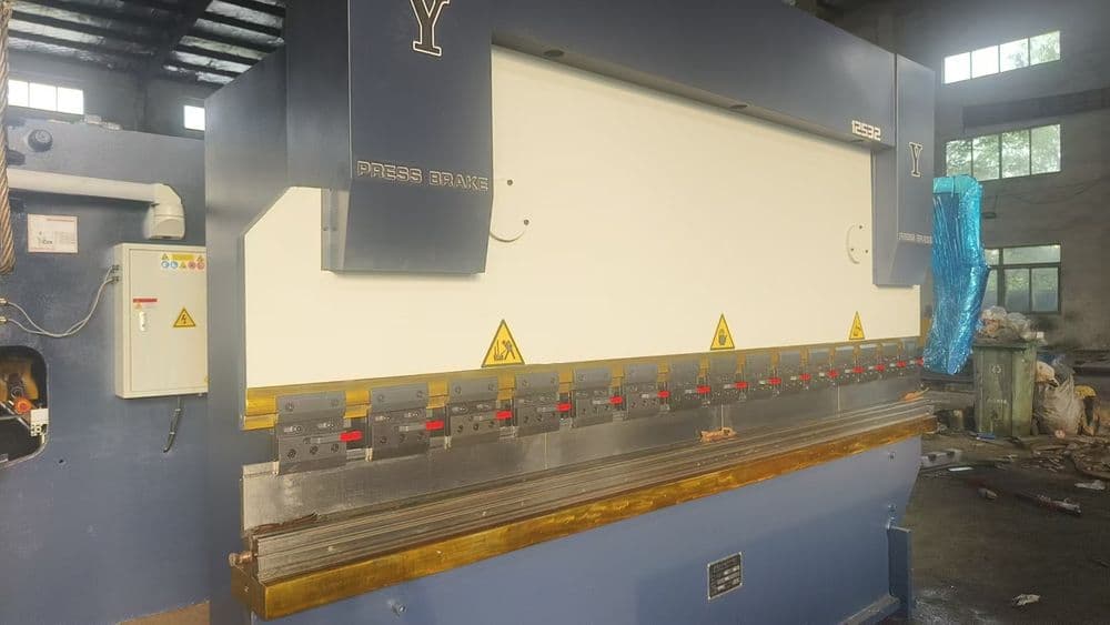 Listogib 100 va 125 t — 2