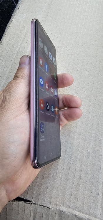 Samsung S20 8/128 — 5