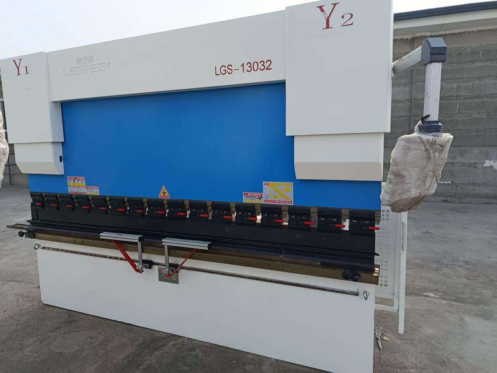 Листогиб 125 тонна 3200мм — 3