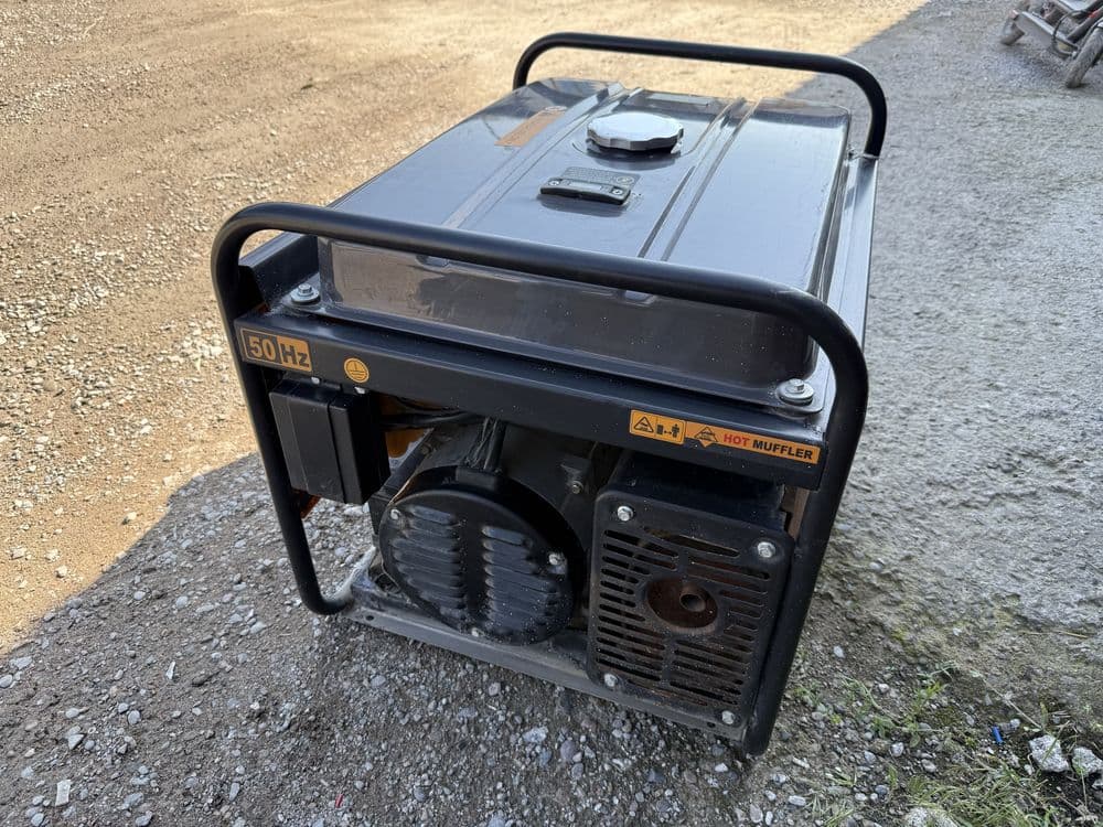 * KIPOR KGE 6500E оригинальный мощный генератор-движок в отличном сост — 3