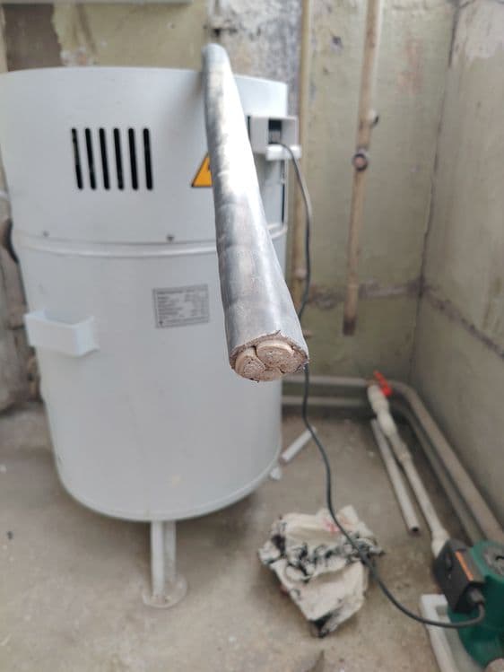 ABBГ. 4x70. 35 metr — 1