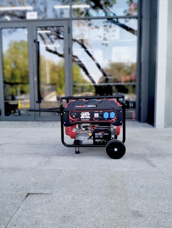 FUJEETA generator 7,5 kva — 4