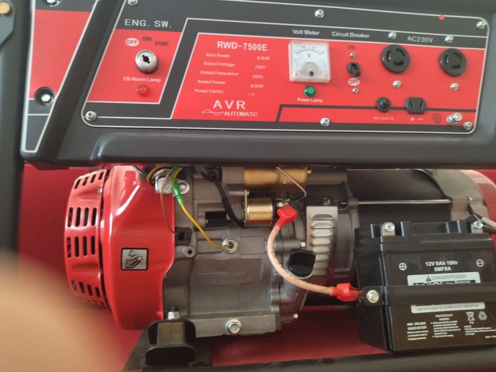 Generator Генератор движок dvijok RWD-7500E 6 kw — 2