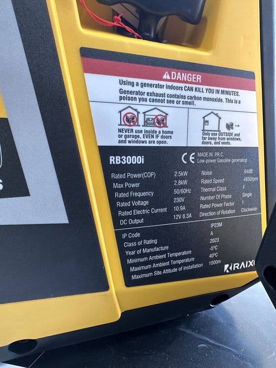 Generator invertorniy RAIXO RB3000i — 4