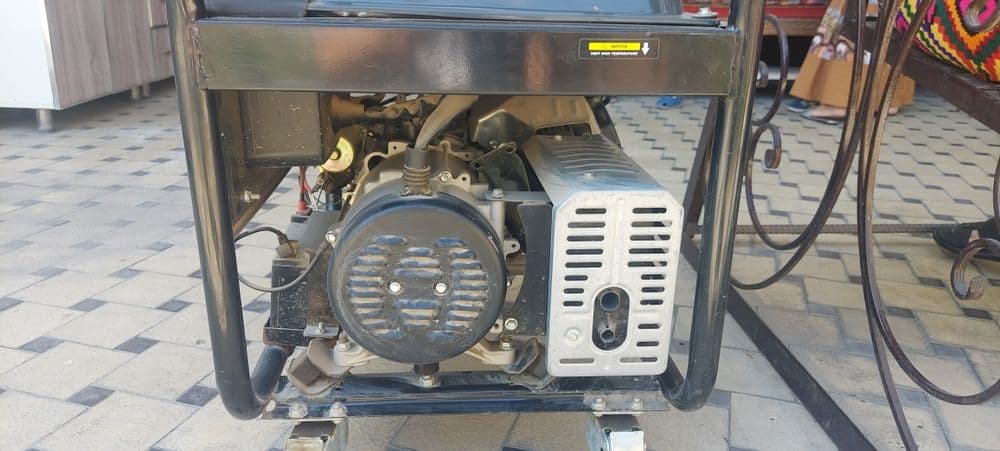 YD6600E 5.5 kW 3 fazali generator sotiladi — 2