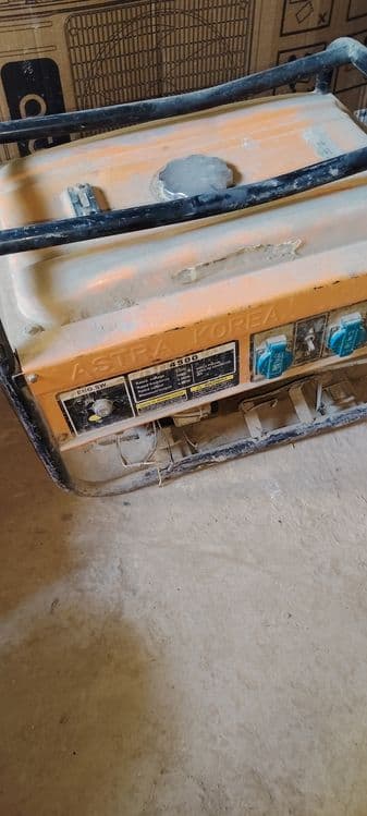 Generator dvijok benzinda iwlidi — 1