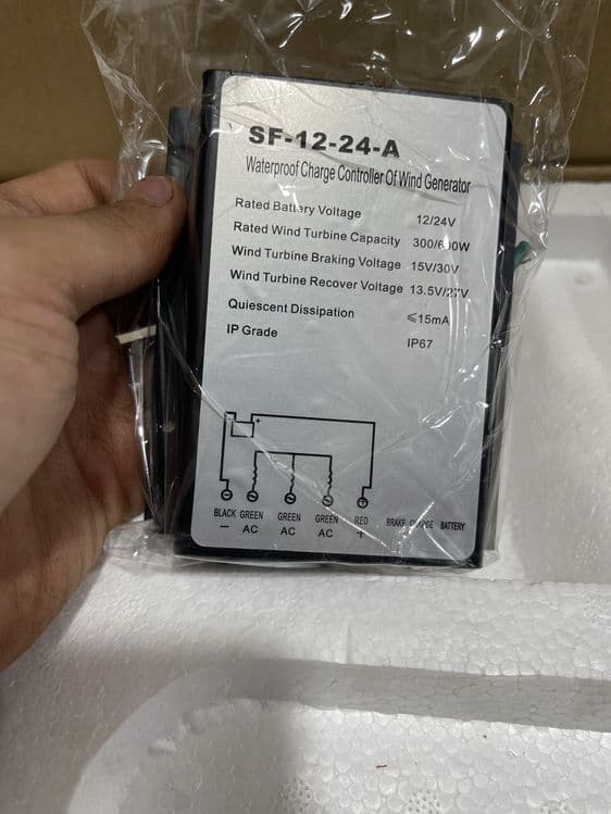 Shamol generatori 400w/12v — 4