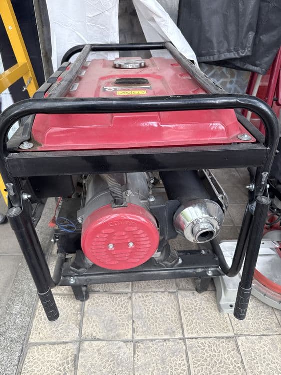 Generator 10kv lik — 2