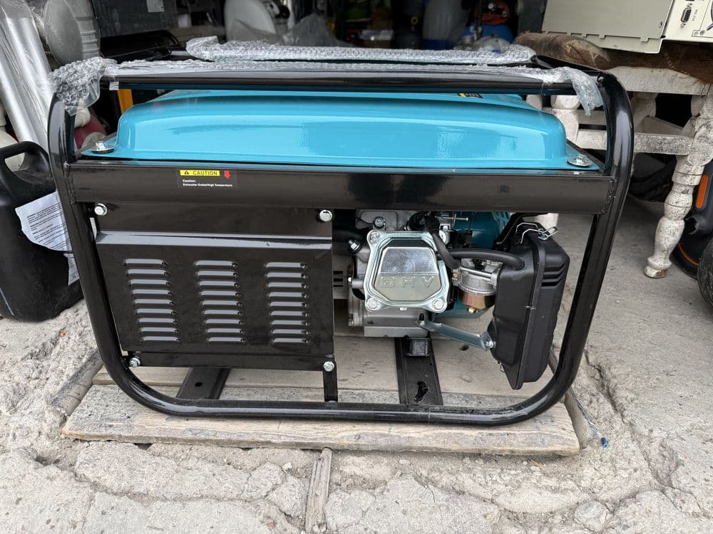 * генератор - движок бензиновый 7.5 kw привезен из России новый — 4