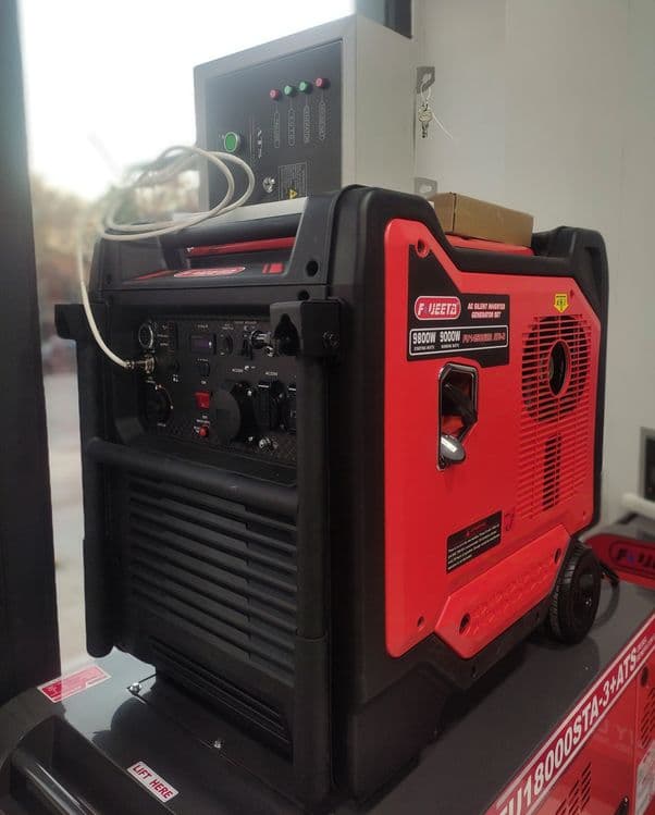 Generator fujeeta 9KW+ AVR220V invertir — 3