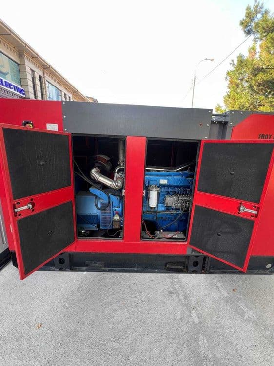 Генератор/Generator/Dvijok 10 kWt dan 1200 kWt gacha Dizel Motor — 2