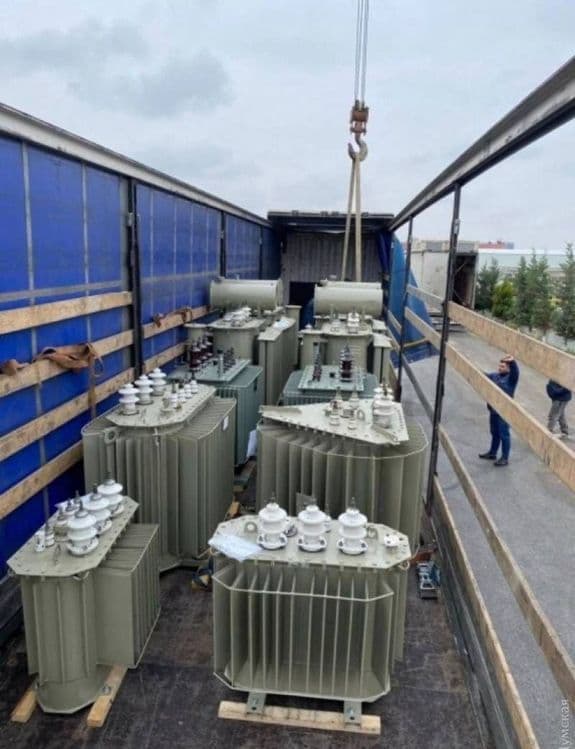 Transfarmator xar xil turdagi va razmerdagi TMG250/10(6)/0.4kv — 8