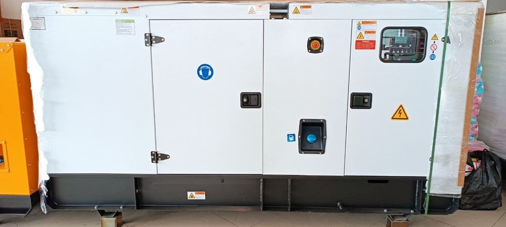 Дизельный генератор YIHUA GENSET 150 КВT, dizelniy generator dvijok. Г — 1