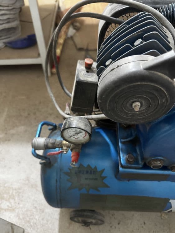 Воздушный компрессор 100 литров — 2