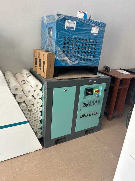 Kompressor Vintovoy 22kw 16 bar — 2