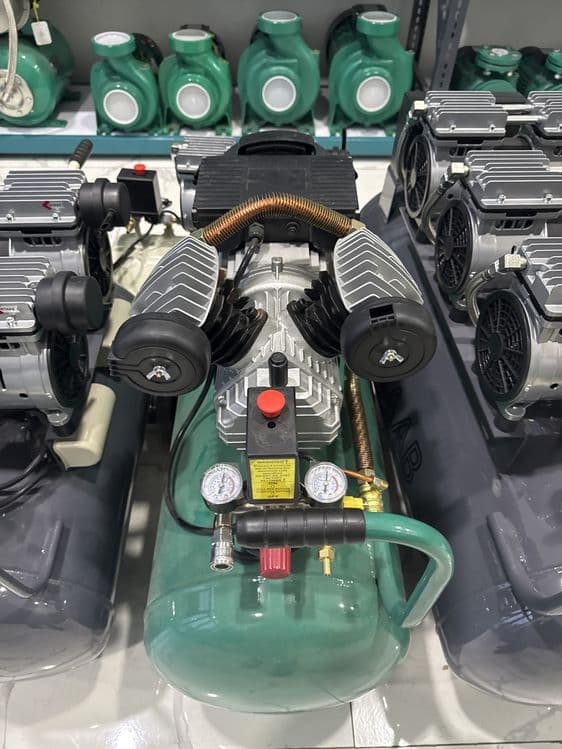 VFL70L SAAB kompressor 8 bar — 1