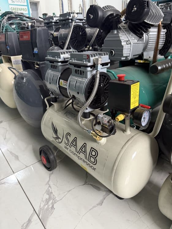 Воздушный поршневой компрессор SAAB 24L 50L 100L 500L 1.5кв kompressor — 6