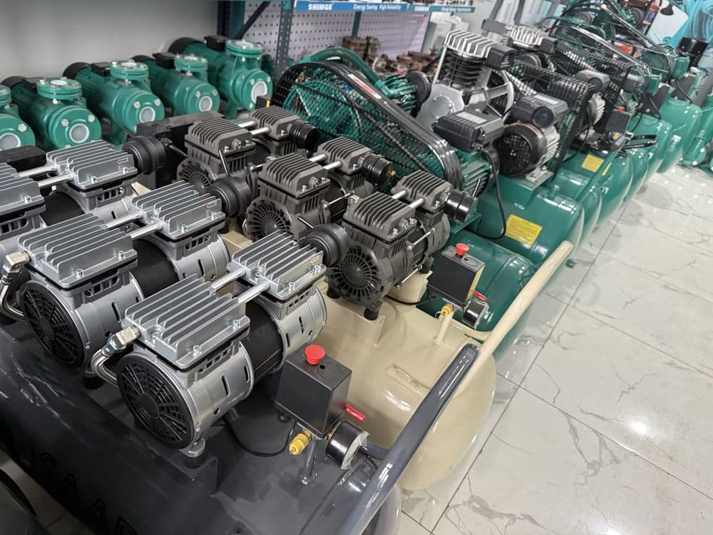 Воздушный поршневой компрессор SAAB 24L 50L 100L 500L 1.5кв kompressor — 7