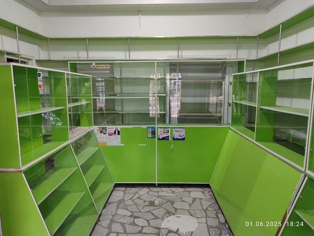 Vitrina , Stellaj , savdo uskunalari srochno sotiladi — 1