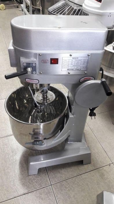 Mixer B 30 л 220 в новый — 2