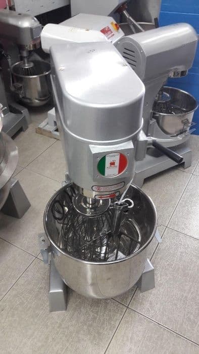 Mixer B 30 л 220 в новый — 3