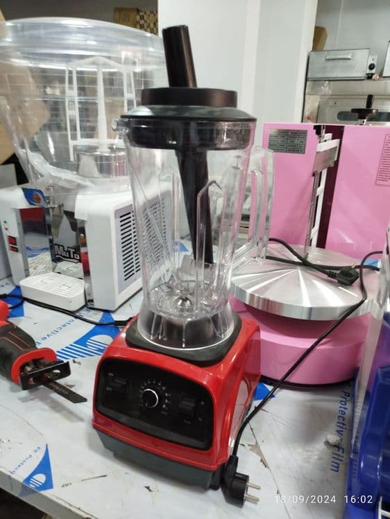 Blender  Total Nutrition Blender Piraffisinal Arginali Ajoyib tanlov — 2