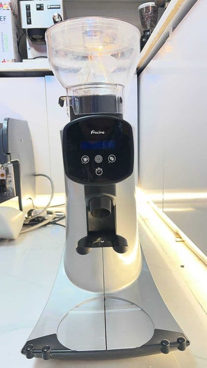 Продаётся профессиональная кофемолка Fracino Luxomatic On Demand — 2
