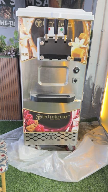 Frezer marojni aparat Frigamatic