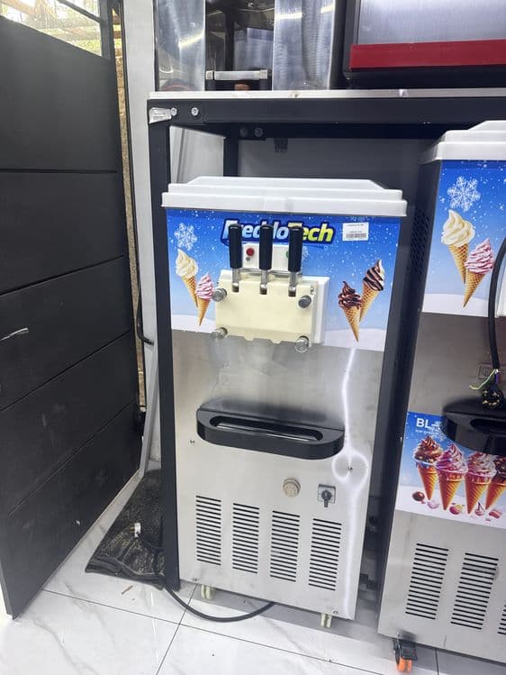 Frezer frigomat freddo tech alo sifat — 2