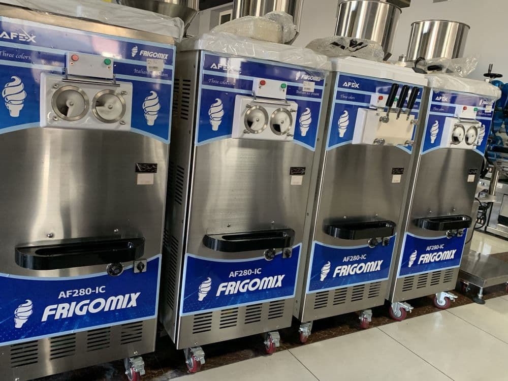Muzqaymoq frezer aparat 380w 1yil garantiya berladi — 1