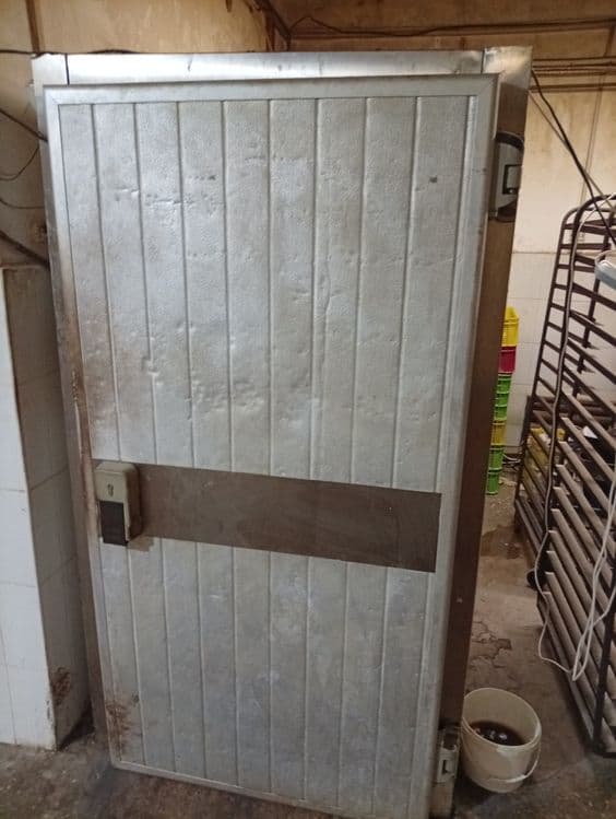 СРОЧНО продается печка, расстойки, тестомешалка и оборудования для пек — 2
