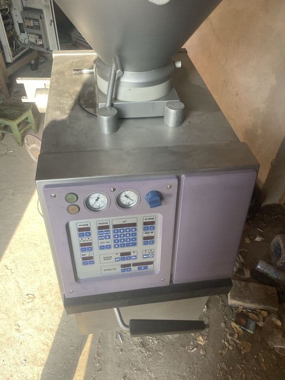 Вакуумный колбасный шприц Handtmann VF 50 — 1