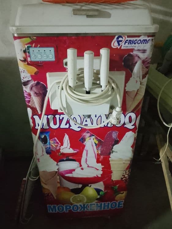 Морожный аппарат срочно сотилади — 2
