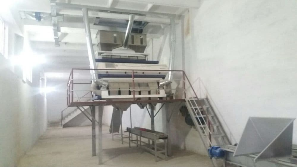 Фотосепаратор зерновых продукций, крупы, гранул, сыпучих материалов — 1