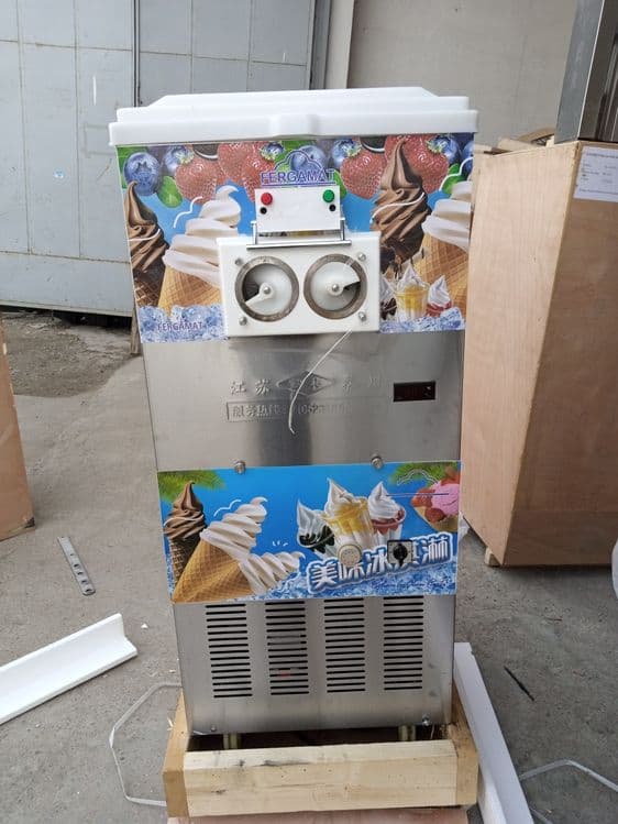 Frezer frizir firizir fergamatik 380v lig — 3