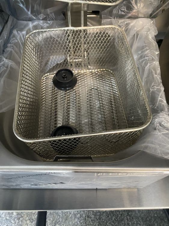 Frutelnitsa remta kartoshka fri aparat 5 litirlik 220w — 6