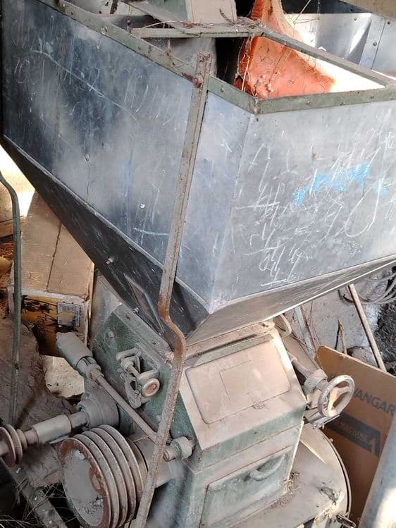 Un tegirmon sotiladi — 2