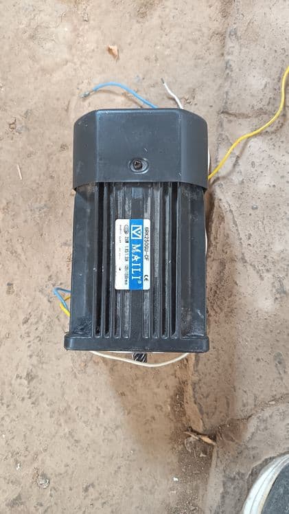 MAILI
Quvvat: 250W
Kuchlanish: 220V
Chastota: — 1