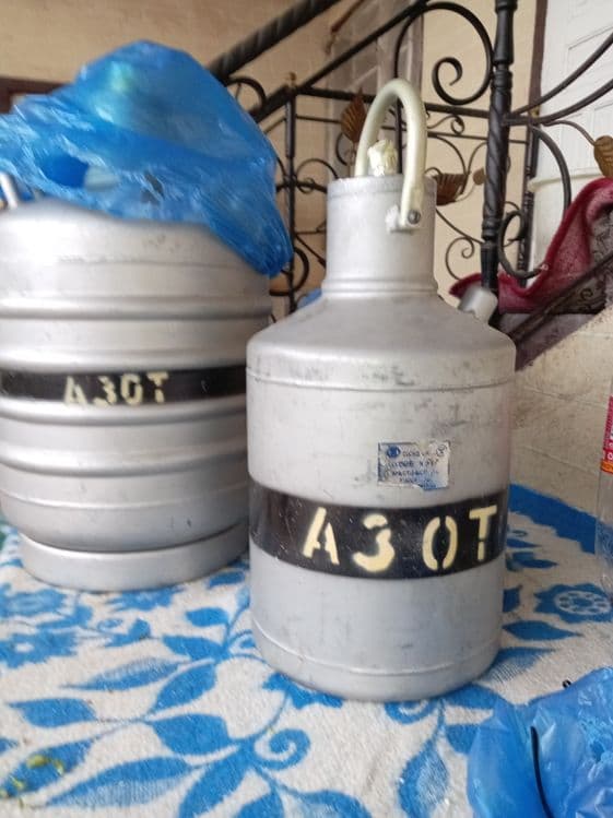 Срочно продам сосуд дьюар для жидкого азота 6 и 18 литровые — 3