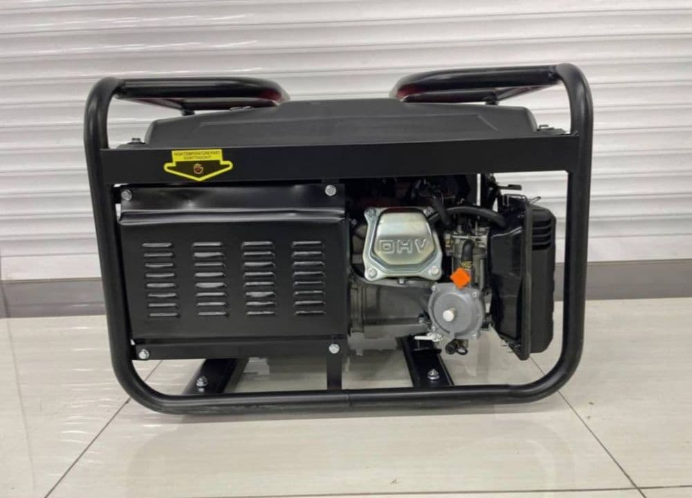 Бензин ва Газовый движок 

Модель CLM 6800 UZ
Мотор 7 HP 
Мощность 3 к — 2