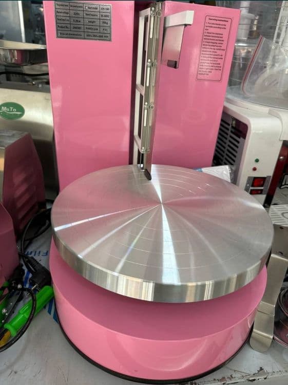 Tort kremini surtadigan aparat tort bizadigan — 3