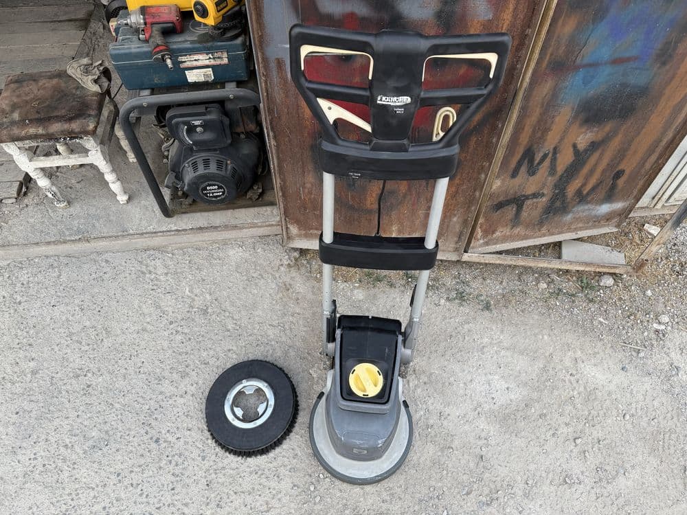 * Karcher BDS 33 поломоечная машина для ковров брусчатки кафеля мрамор — 3