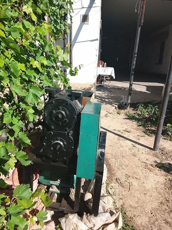 Sovun aparat sotiladi 400$ — 5