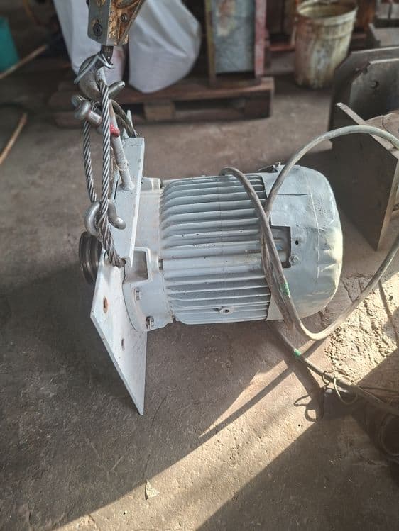 Elektrodvigatel sotiladi 27kw 1500oborot — 3