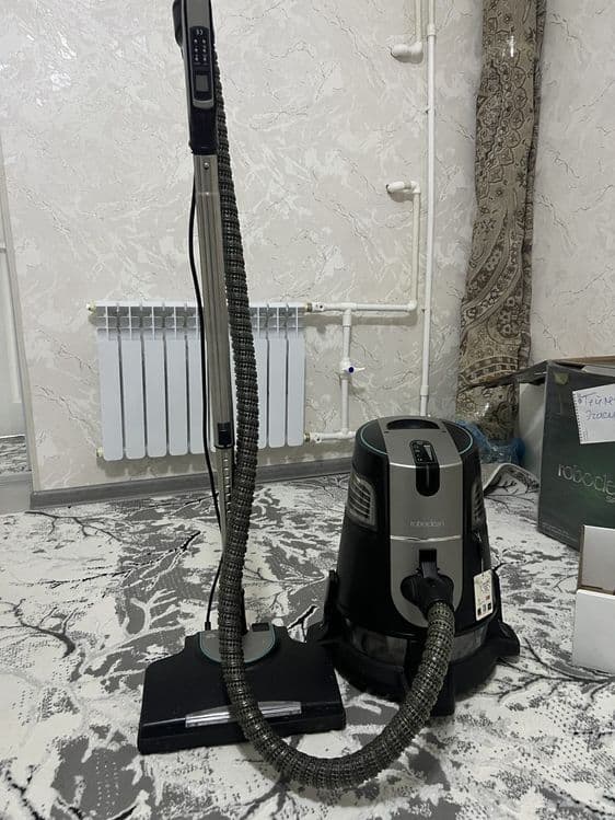 Roboclean S+ 
Gilam mebellani turgan joyida yuvib qurutadi ozim 4 yil — 2